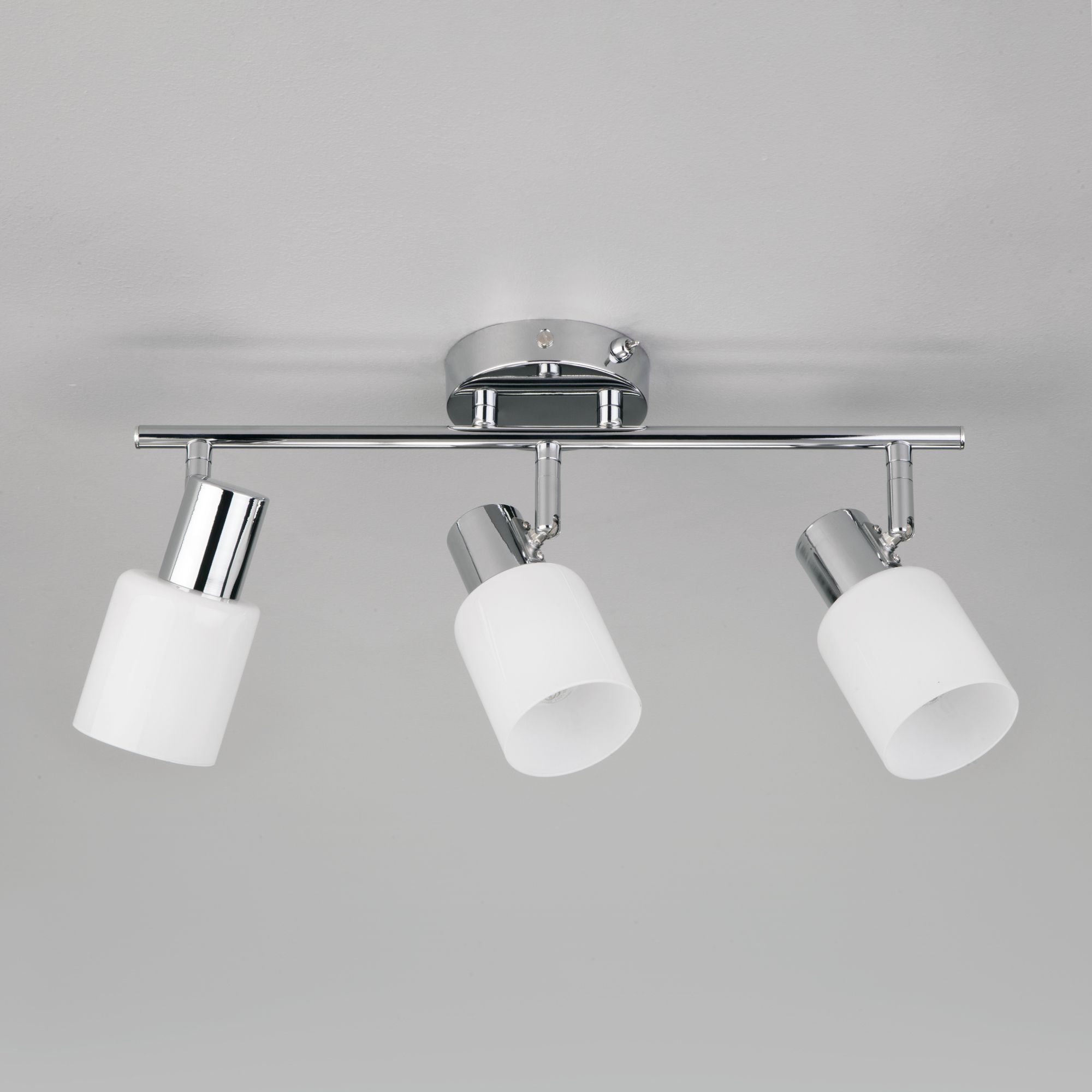 Светильник Eurosvet 20089/3 хром