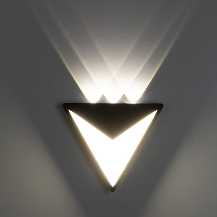 Уличный светильник  CLU0804BK